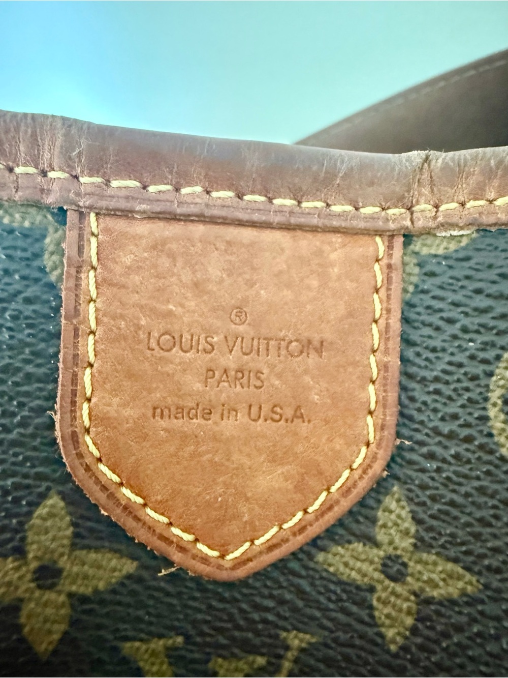 Louis Vuitton Delightful MM Monogram Shoulder Bag - Discontinued - Picture 4 of 15
